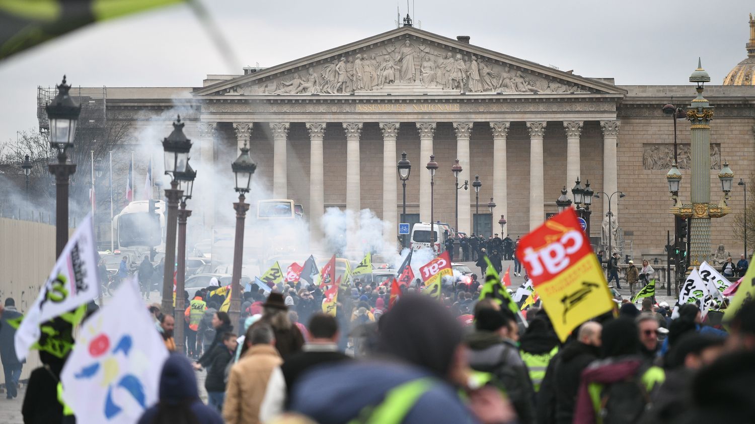 "On avait un boulevard, mais on n'en a pas profité" : la gauche désemparée tente un premier bilan sur la réforme des retraites