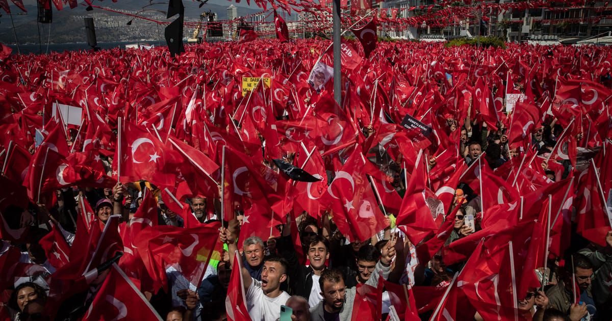 Onions and prayer rugs: Turkey approaches its decisive battle for democracy