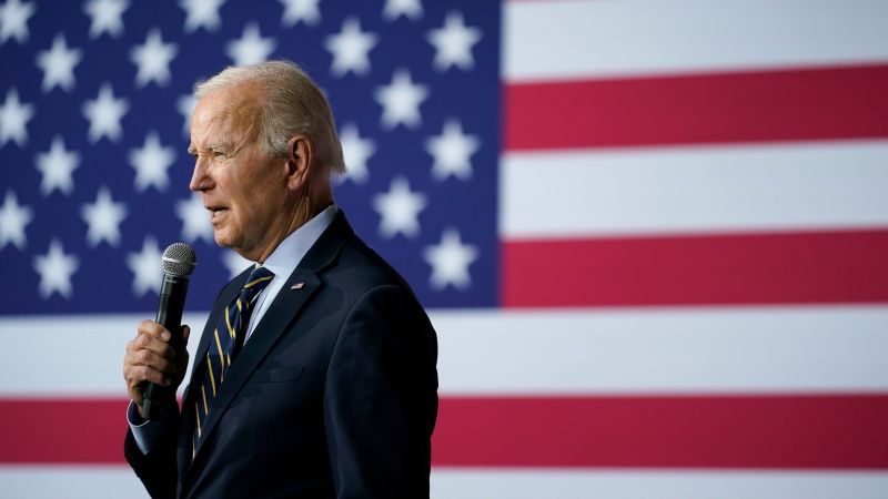 Autoworkers union holding off endorsing Biden