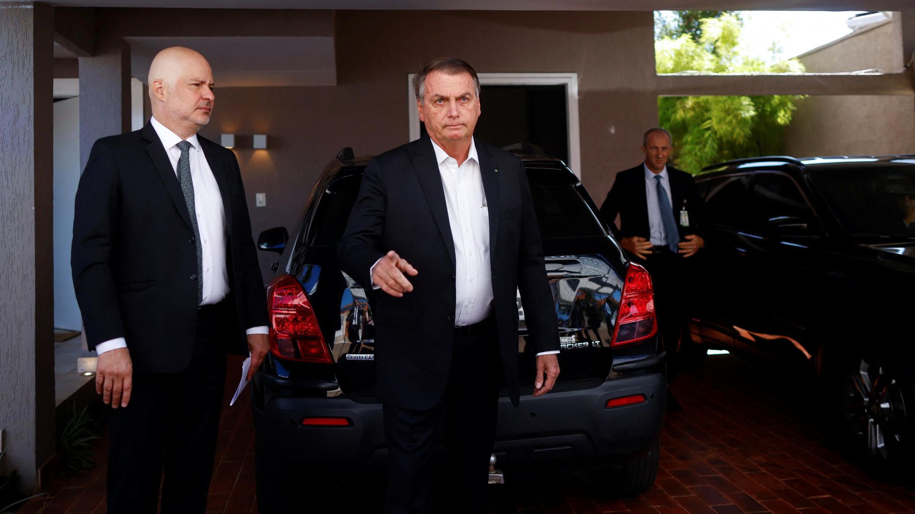 Au Brésil, Bolsonaro confirme une perquisition, mais refuse de témoigner