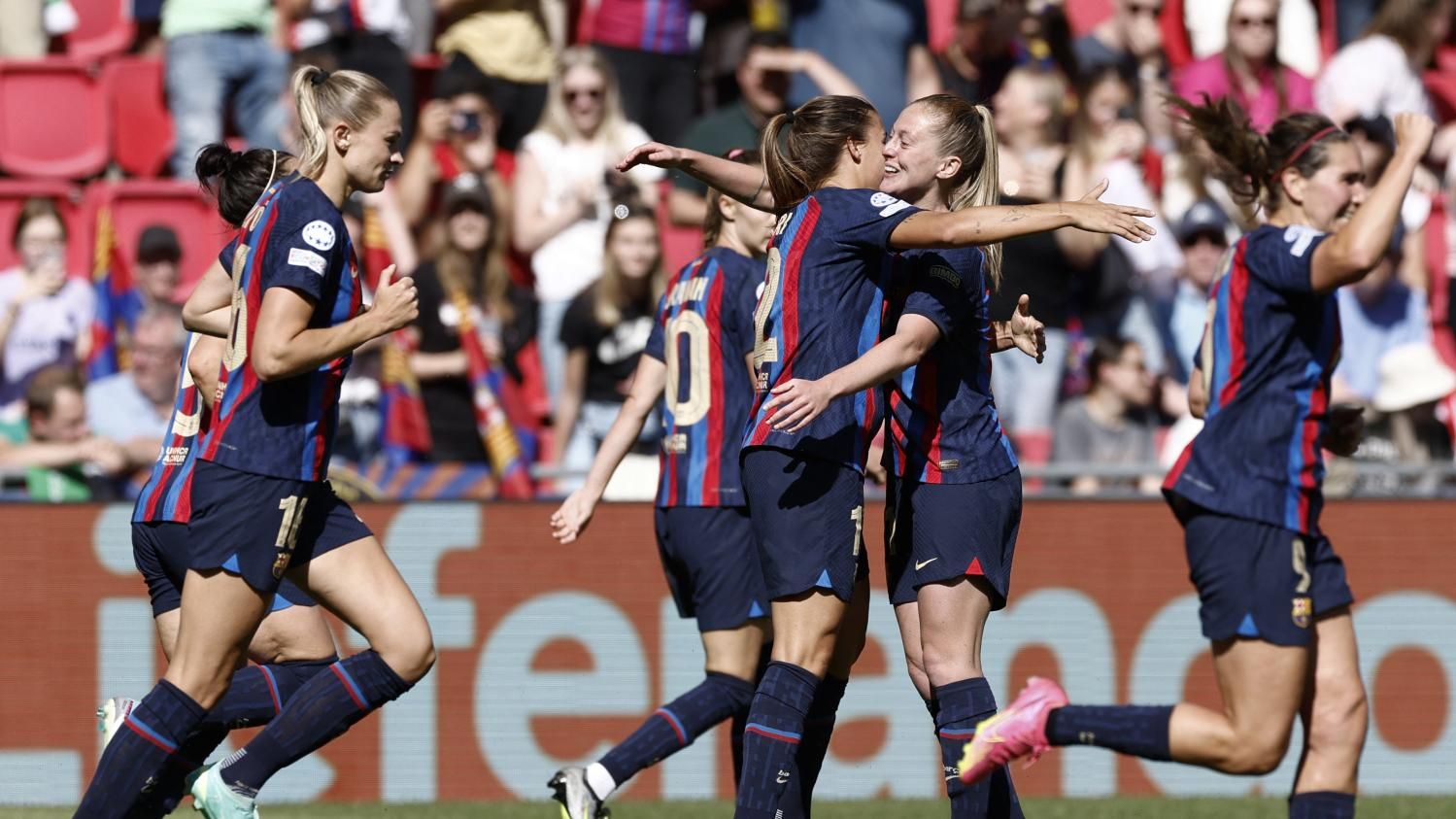 DIRECT. Finale de la Ligue des champions féminine : le FC Barcelone prend l'avantage face à Wolfsburg (3-2)