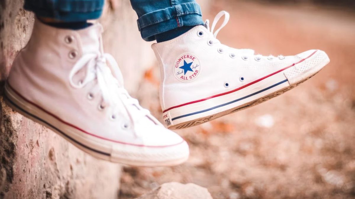 Converse : cette paire iconique parfaite pour l’été voit son prix dégringoler chez Cdiscount