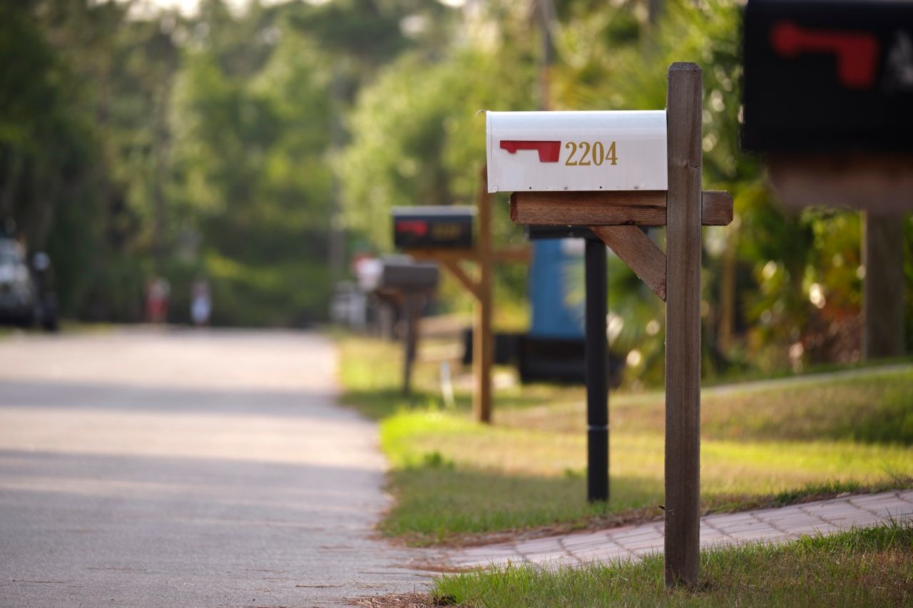 See a paw print sticker on a mailbox? Why you shouldn’t remove it