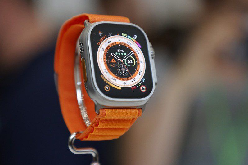 蘋果Apple Watch再曝光新專利！加入「後鏡頭」感應Face ID 當控制器操作AR、VR虛擬實境