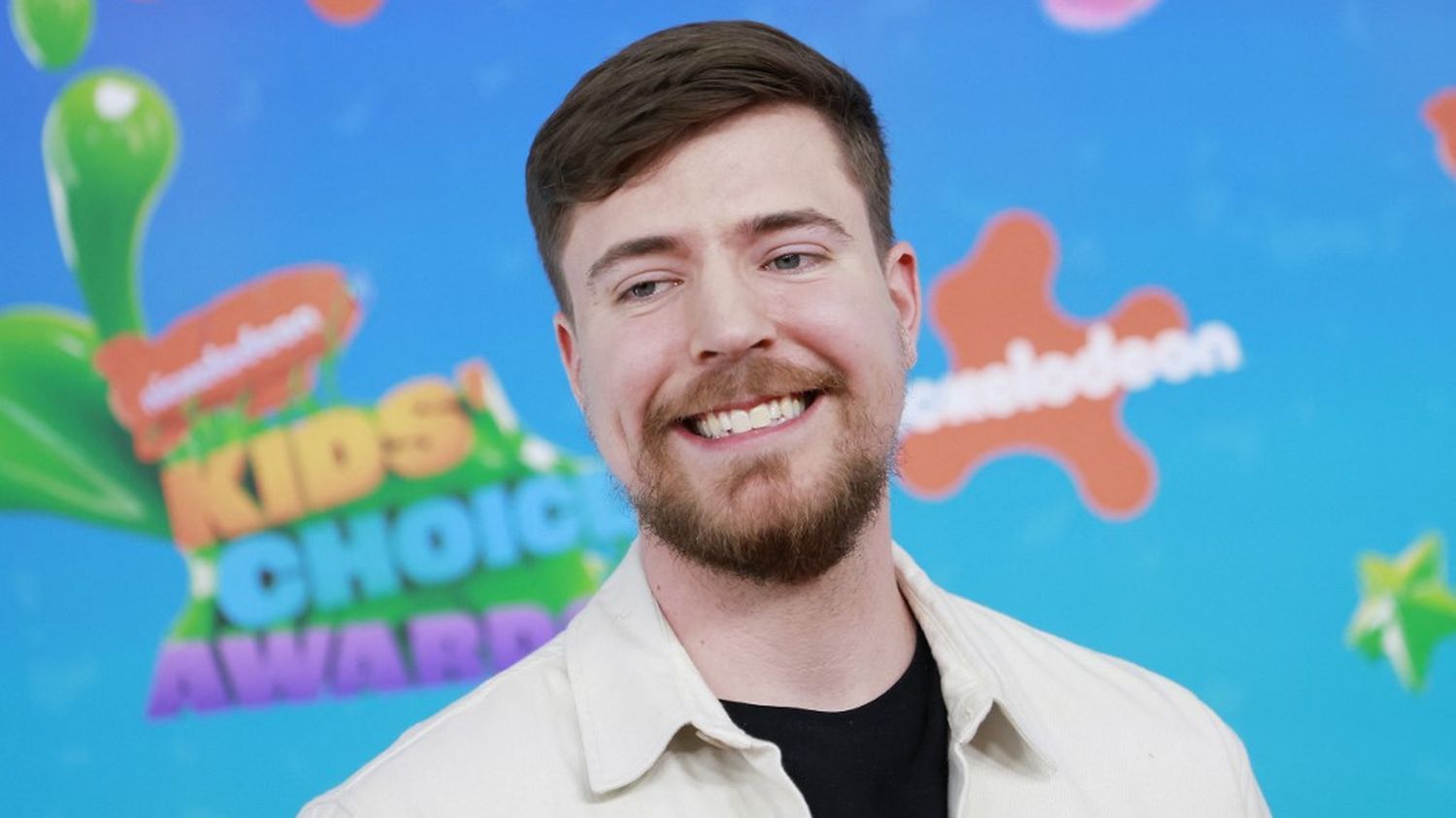 Le vidéaste américain MrBeast devient le youtubeur le plus suivi au monde, avec plus de 266 millions d'abonnés