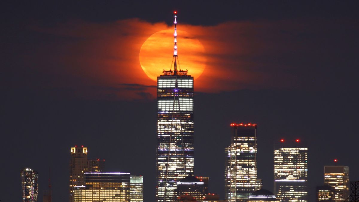 July's Full Buck Moon, the 1st of 4 supermoons this summer, rises tonight