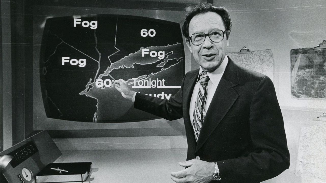 Frank Field, legendary WNBC meteorologist, dies at 100