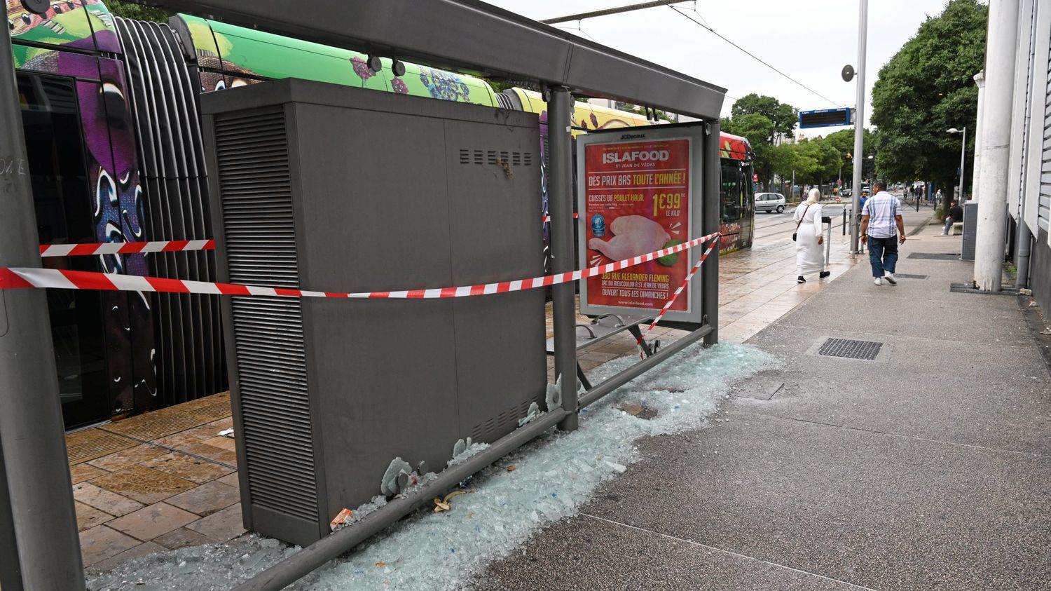 Violences urbaines : "La méthode, c’est deux claques et au lit !", estime le préfet de l’Hérault