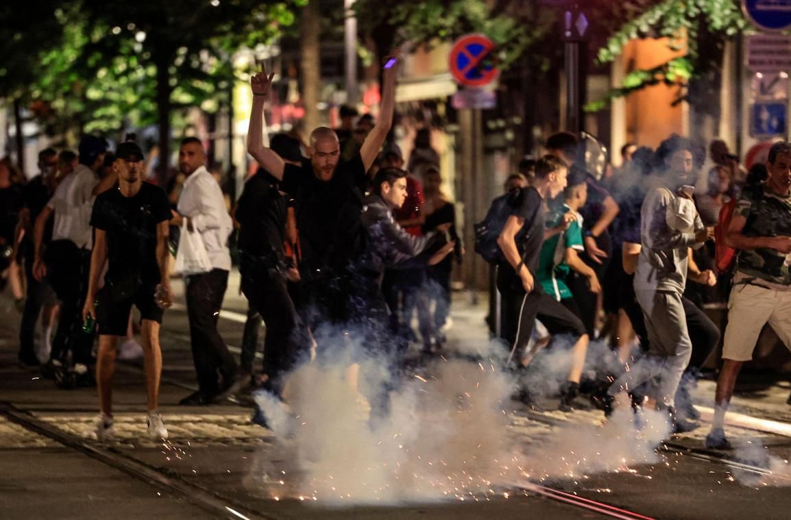 DIRECT. Émeutes en France: appels devant les mairies, nouveau témoignage d’un passage de Nahel, Gérald Darmanin en Picardie…