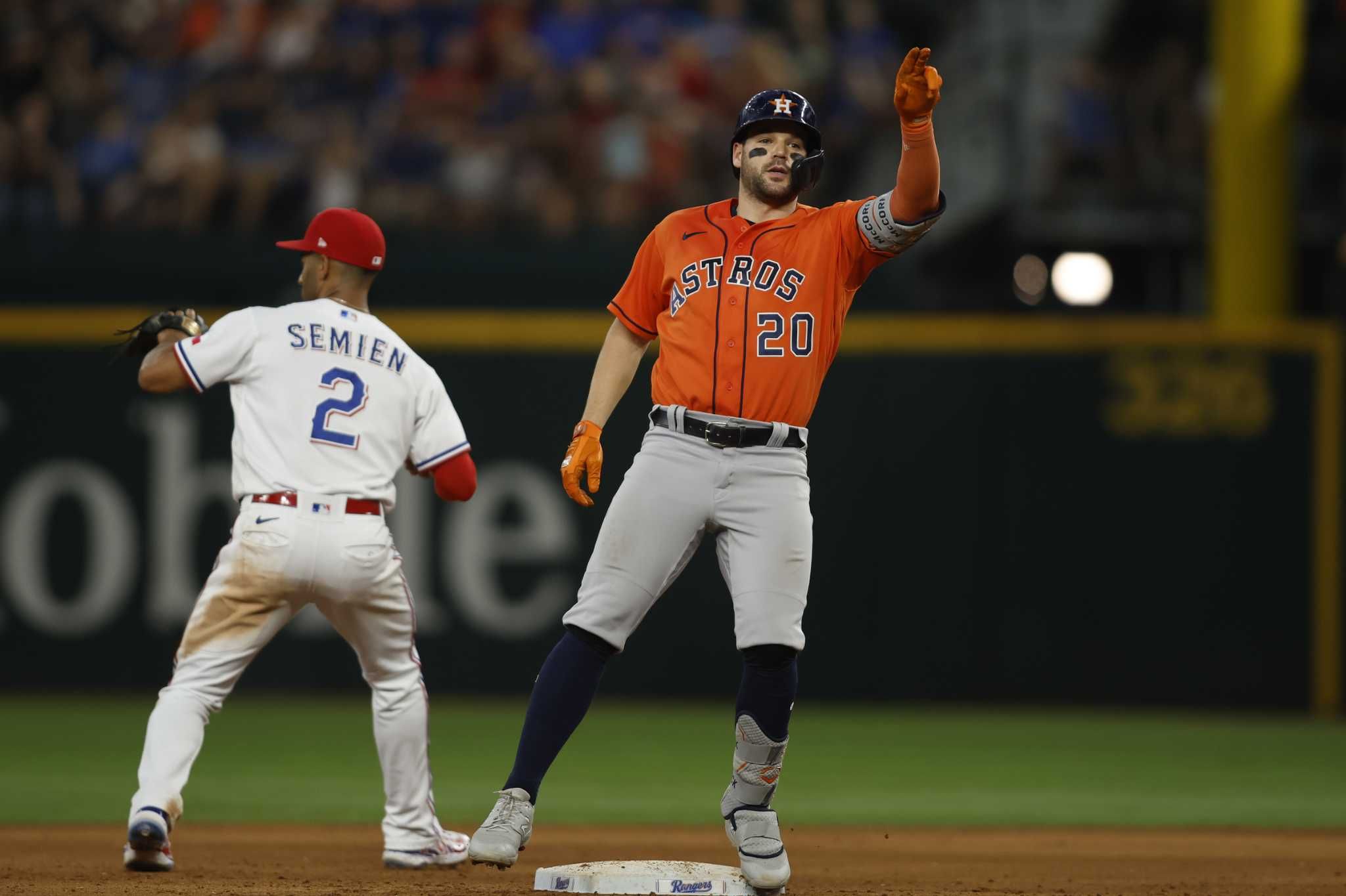 Late rally caps roller-coaster win over Texas Rangers