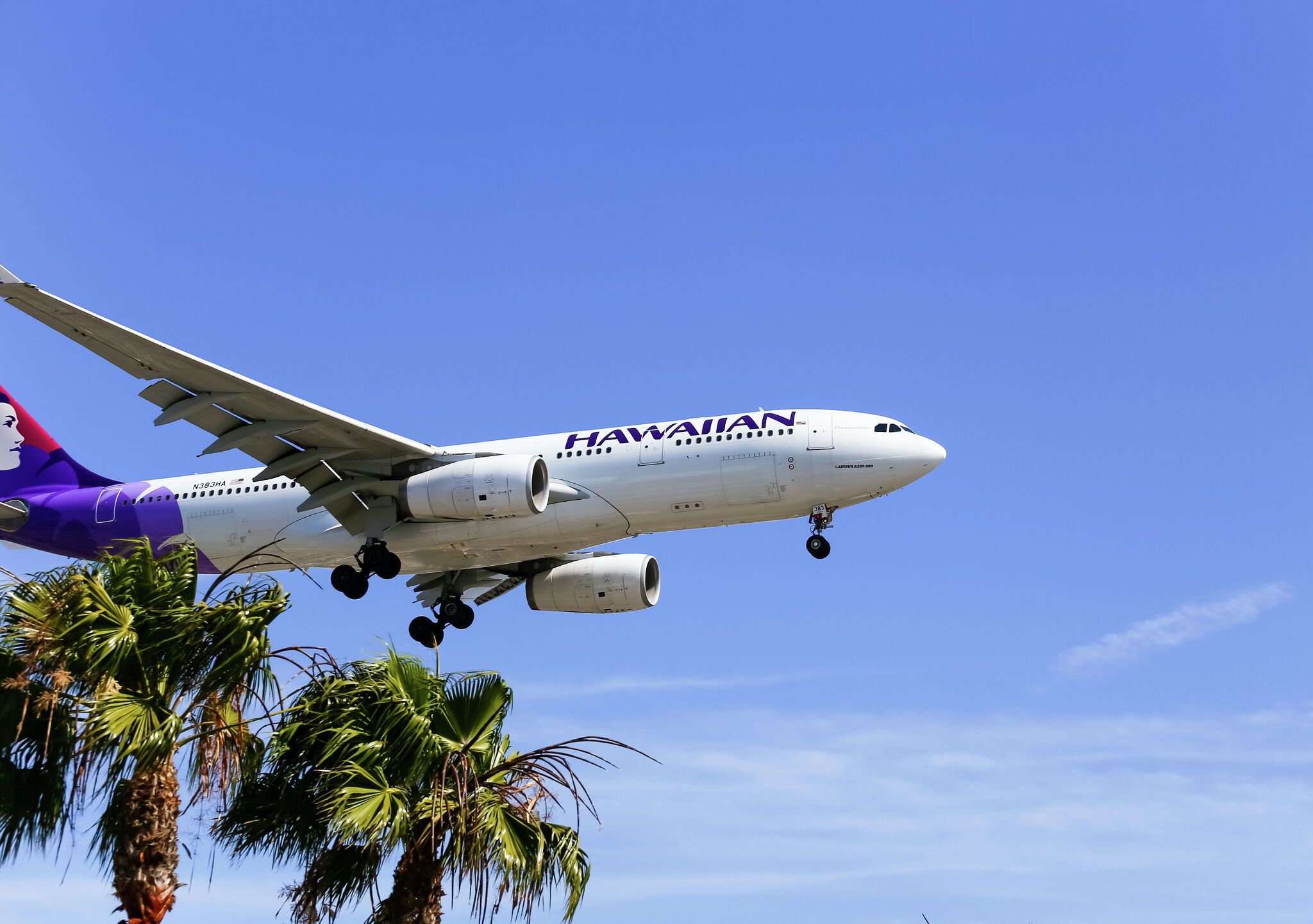 7 injured in turbulence on Hawaiian Airlines flight to Australia