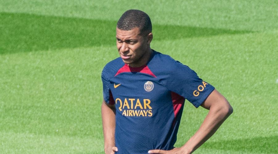 Mbappé, ça gronde à Madrid