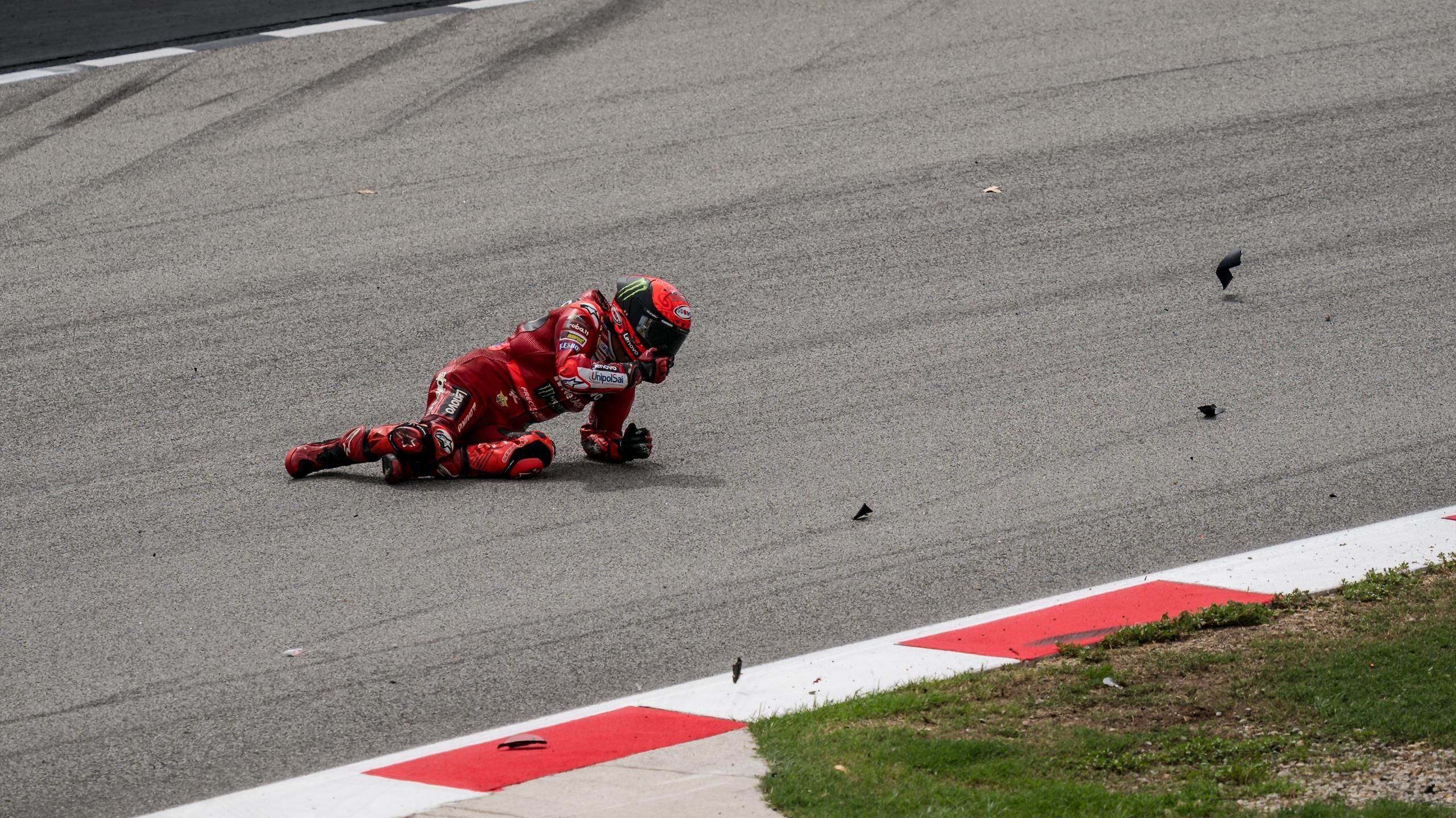 GP de Catalogne : Frandesco Bagnaia souffre de contusions après sa chute, deux fractures pour Bastiannini