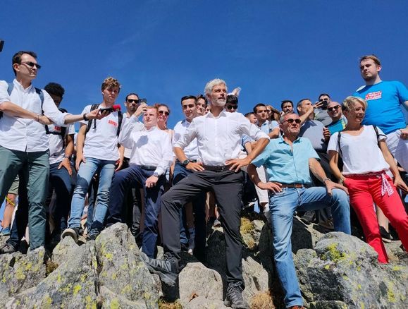 Laurent Wauquiez cultive son silence pour sa rentrée au mont Mézenc