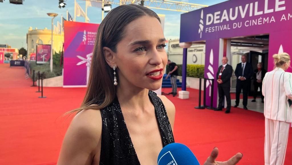 L'actrice de Game of Thrones Emilia Clarke fait forte impression au Festival du cinéma américain de Deauville