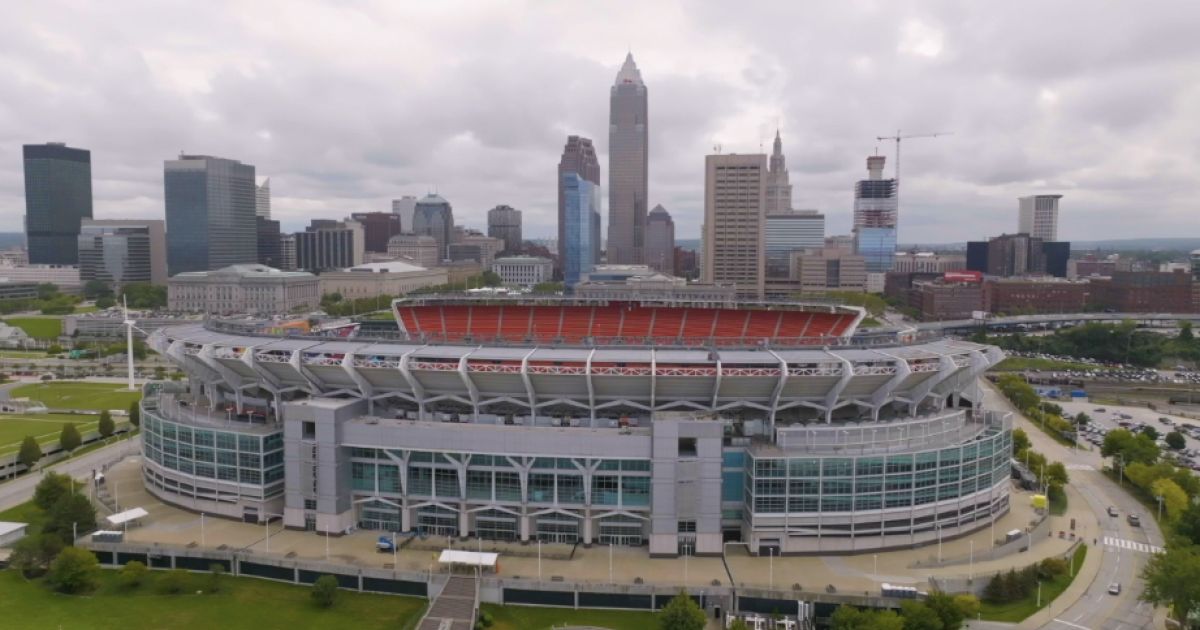 Browns' stadium renamed to Huntington Bank Field