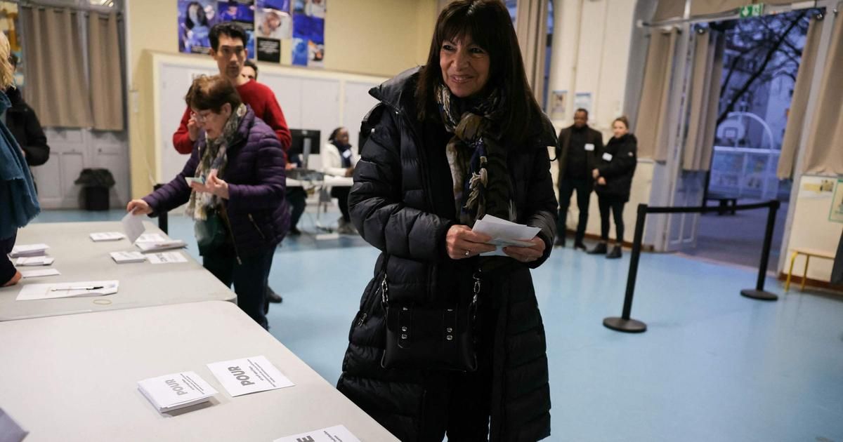 SUV à Paris : le triplement des tarifs de stationnement pour les "voitures lourdes" voté à une courte majorité