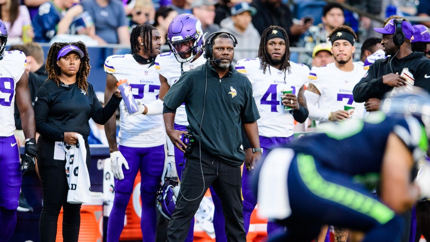 Report: Giants interviewed Vikings assistant Daronte Jones for DC job