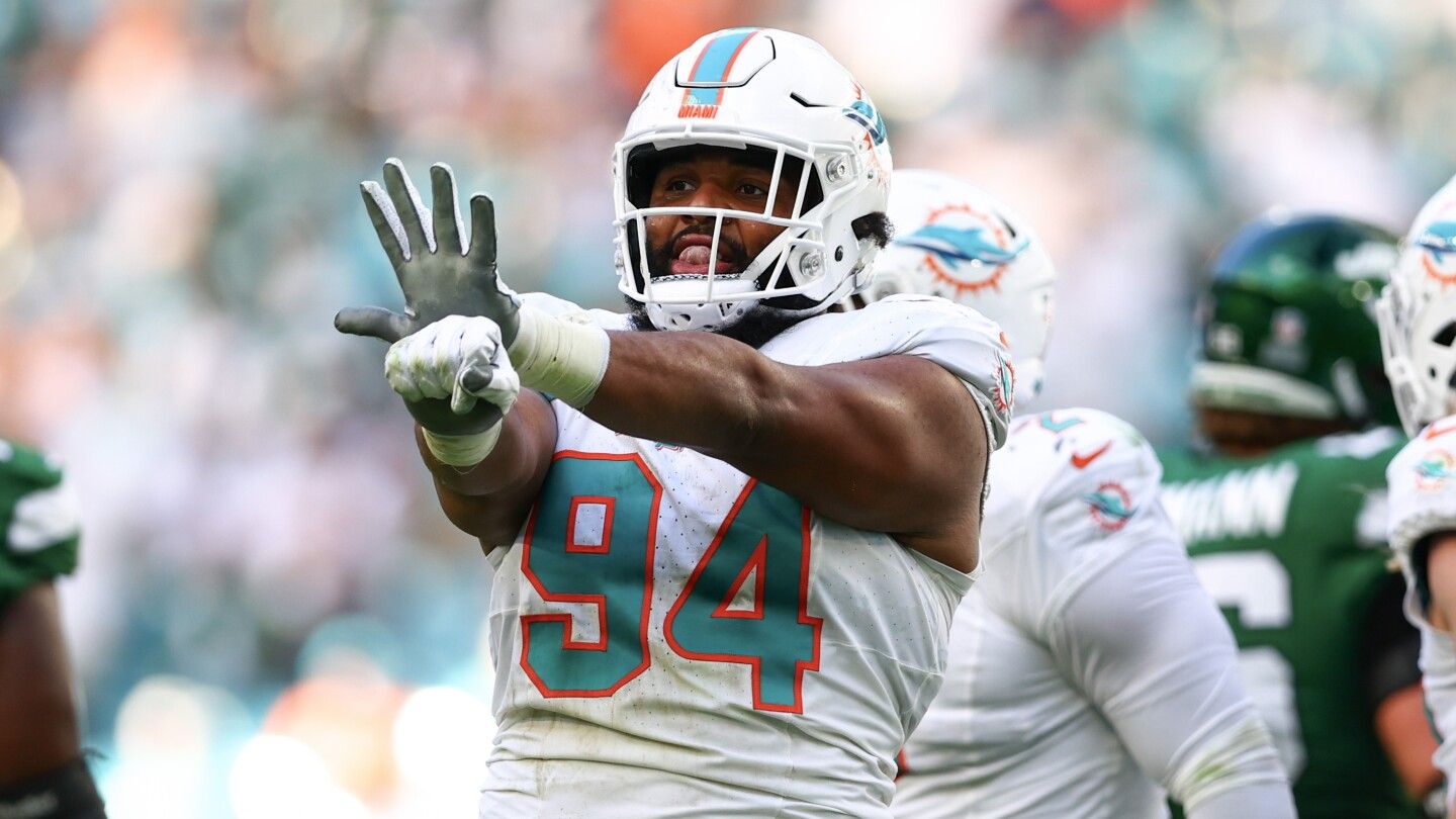 Report: Dolphins will not use franchise tag on Christian Wilkins