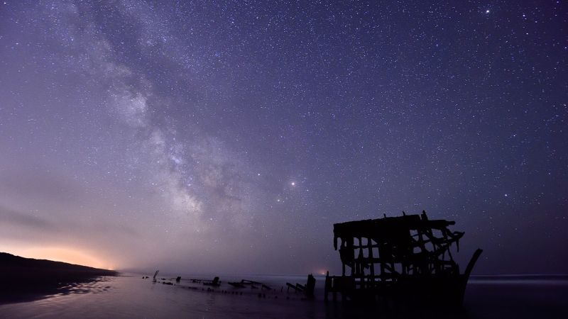 See a meteor shower and lunar eclipse this weekend