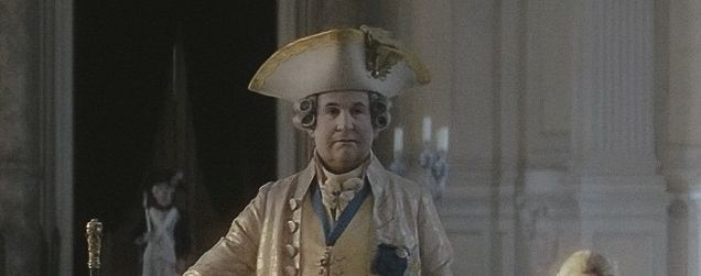 Après le flop Astérix, Guillaume Canet revient en roi Louis XVI avec une première photo