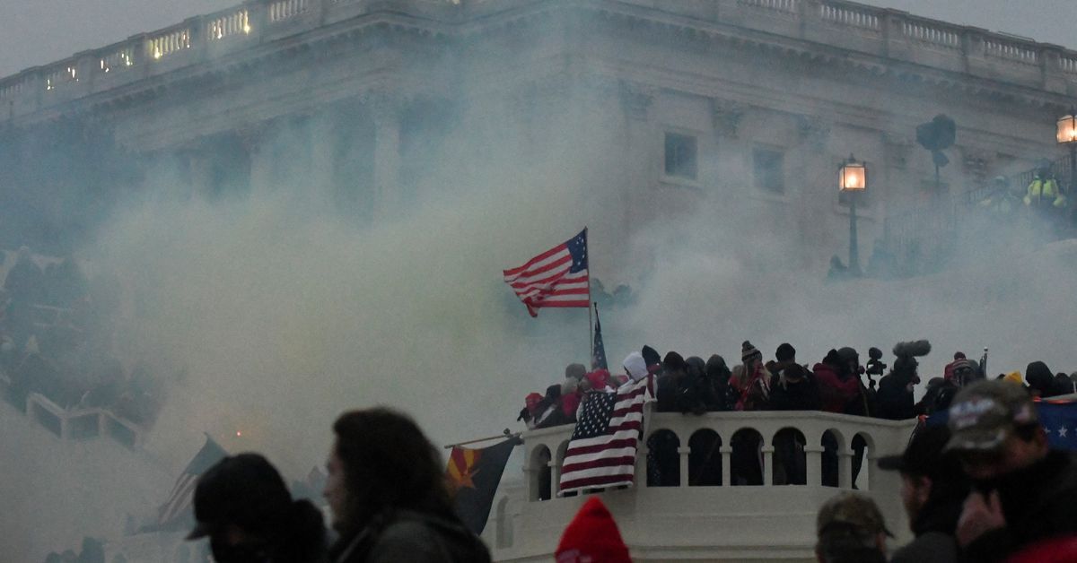 Jury convicts Proud Boys members of seditious conspiracy in US Capitol attack