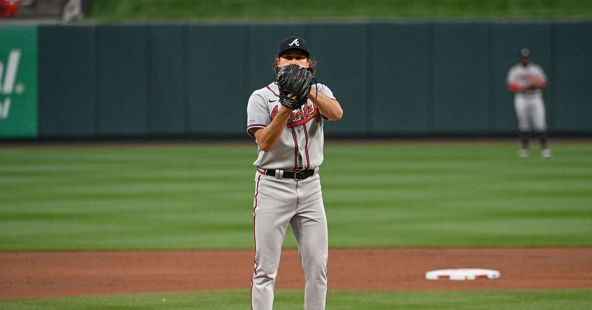 Dylan Dodd returns as Braves look to sweep away Marlins