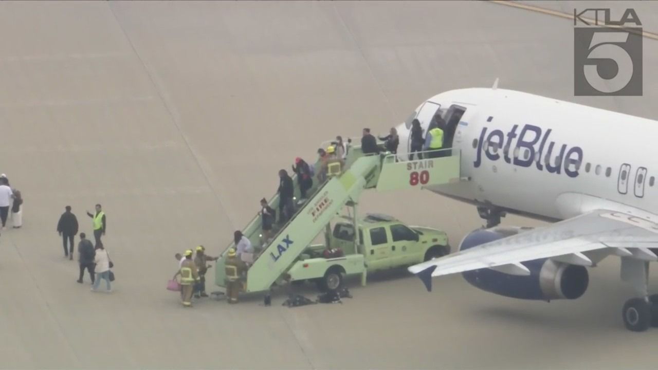 Passenger who missed flight makes bomb threat, forces evacuation at LAX, police say