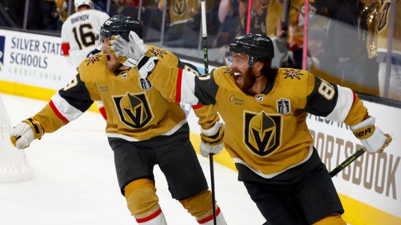 Vegas Golden Knights pull away late to defeat the Florida Panthers and win Game 1 of the Stanley Cup Final