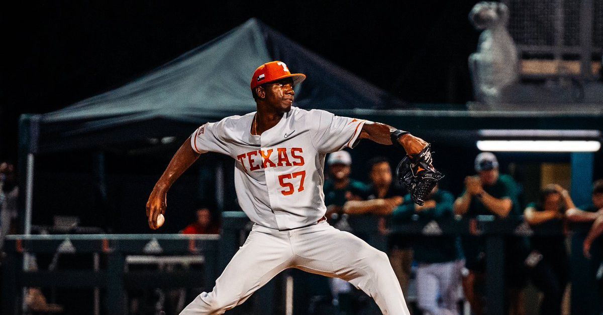 Lebarron Johnson Jr. leads Texas to 4-1 win over No. 9 Miami