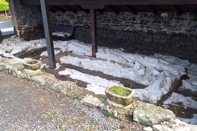 Le bourg de Loudes noyé par un orage de grêle