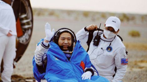 Trois astronautes chinois de retour sur Terre