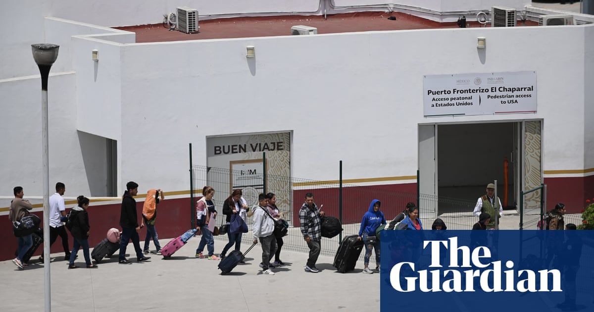 Migrants flown from Texas to California and left outside church were ‘lied to’