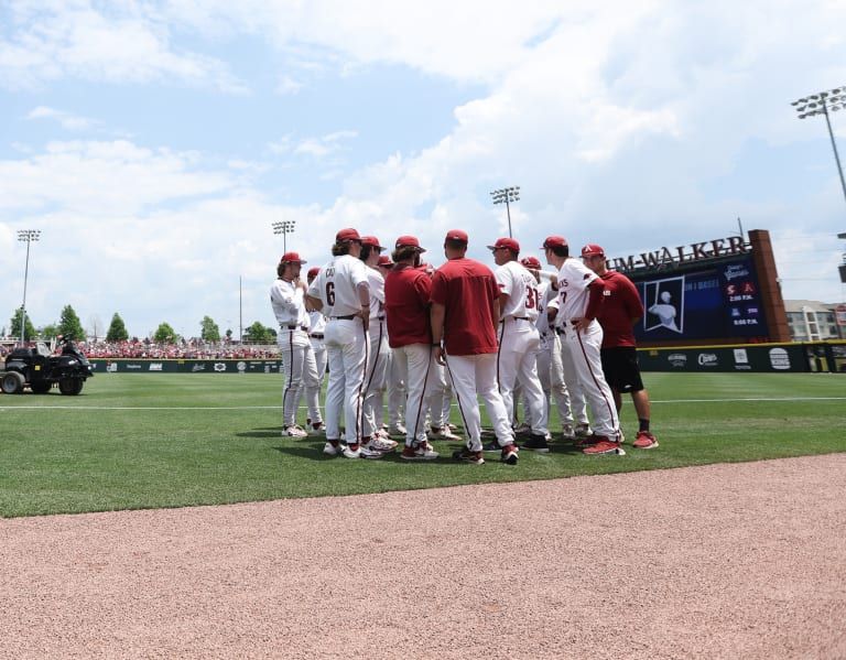 Live score of Arkansas vs TCU (Fayetteville Regional)