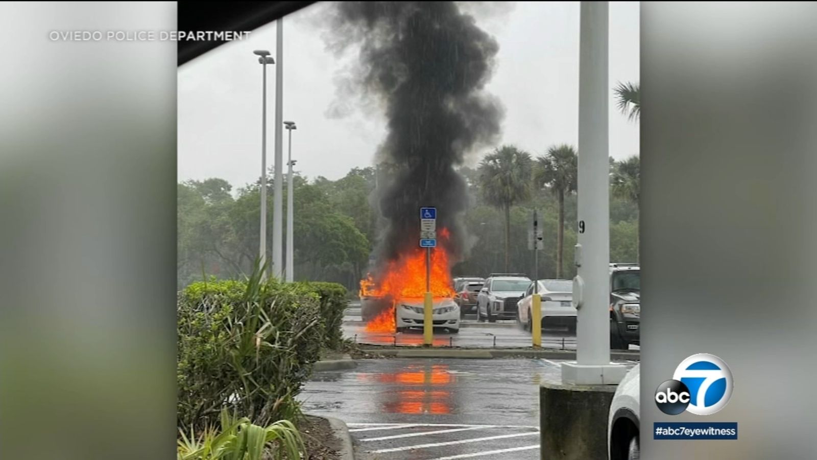 FL mom leaves kids in car to shoplift, vehicle then catches fire with them inside