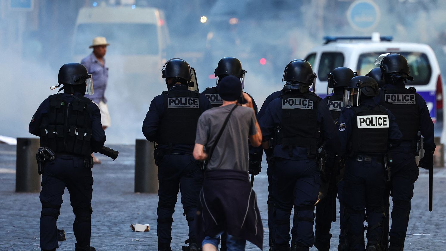 Emeutes à Marseille : une information judiciaire ouverte après la mort d'un homme dans la nuit de samedi à dimanche, l'IGPN saisie