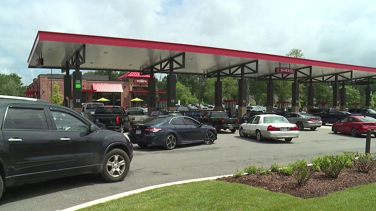 Discounted fuel causes traffic delays at Valley Sheetz locations