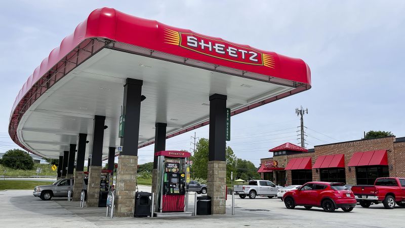 Sheetz slashes gas price by 50% to $1.776 per gallon. But only for one day