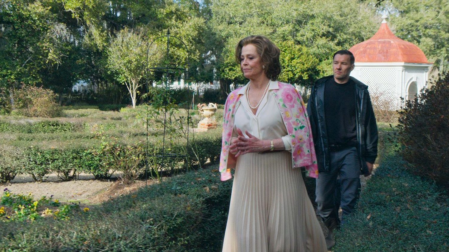 "Master Gardener", le nouveau film de Paul Schrader avec Sigourney Weaver dans un thriller intimiste et trouble