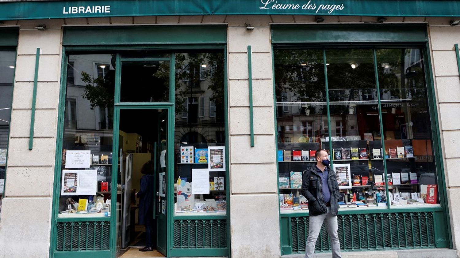 Le groupe de Vincent Bolloré, Vivendi, en négociations exclusives pour racheter la grande librairie indépendante l'Écume des pages