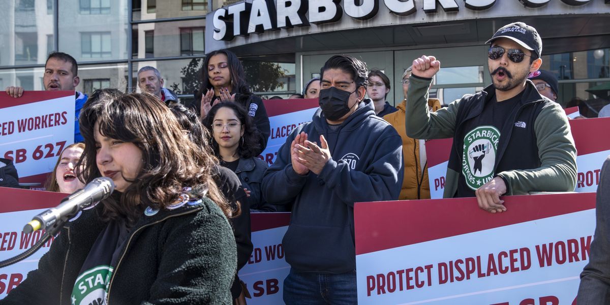 'Huge Victory for Workers': Judge Excoriates Starbucks for Union-Busting in Pittsburgh