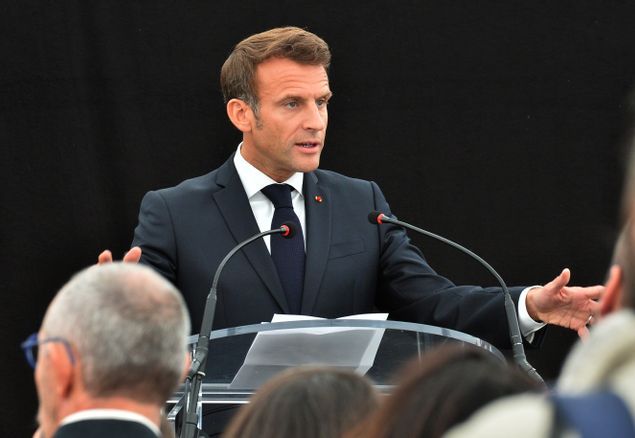 Émeutes en France : Emmanuel Macron annonce une "loi d'urgence" pour accélérer la reconstruction