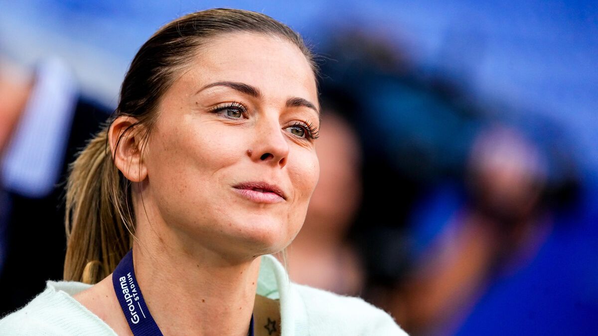 " Je vais avoir du mal à le cacher un peu plus longtemps " : Laure Boulleau annonce être enceinte en direct