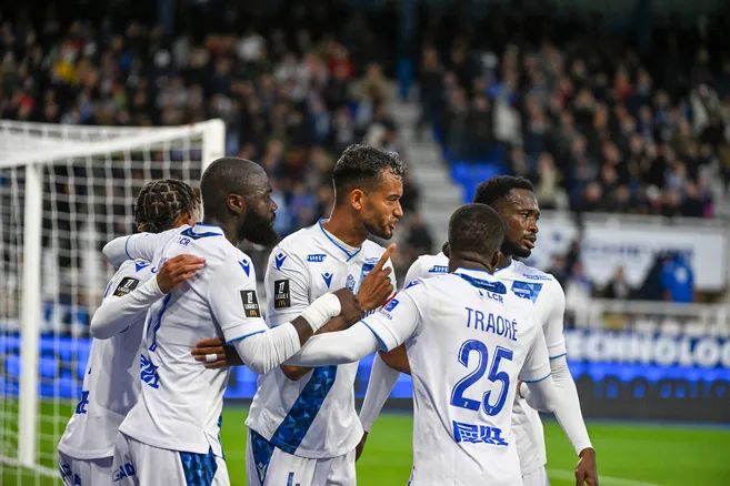 Une surprise dans le groupe de l'AJA pour affronter Saint-Etienne