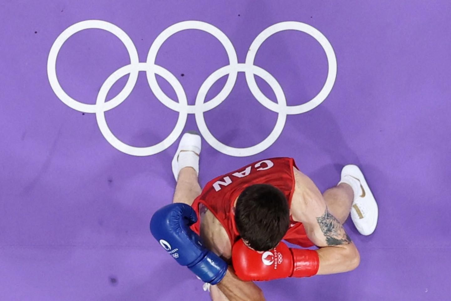 Boxe : la fédération française souhaite " se désaffilier " de l’IBA pour " garantir la place " de la discipline aux JO