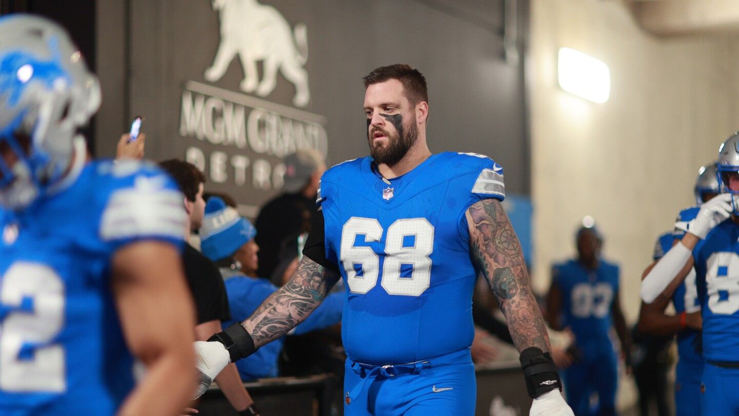 Taylor Decker, three defensive linemen ruled out for Lions on Thursday night