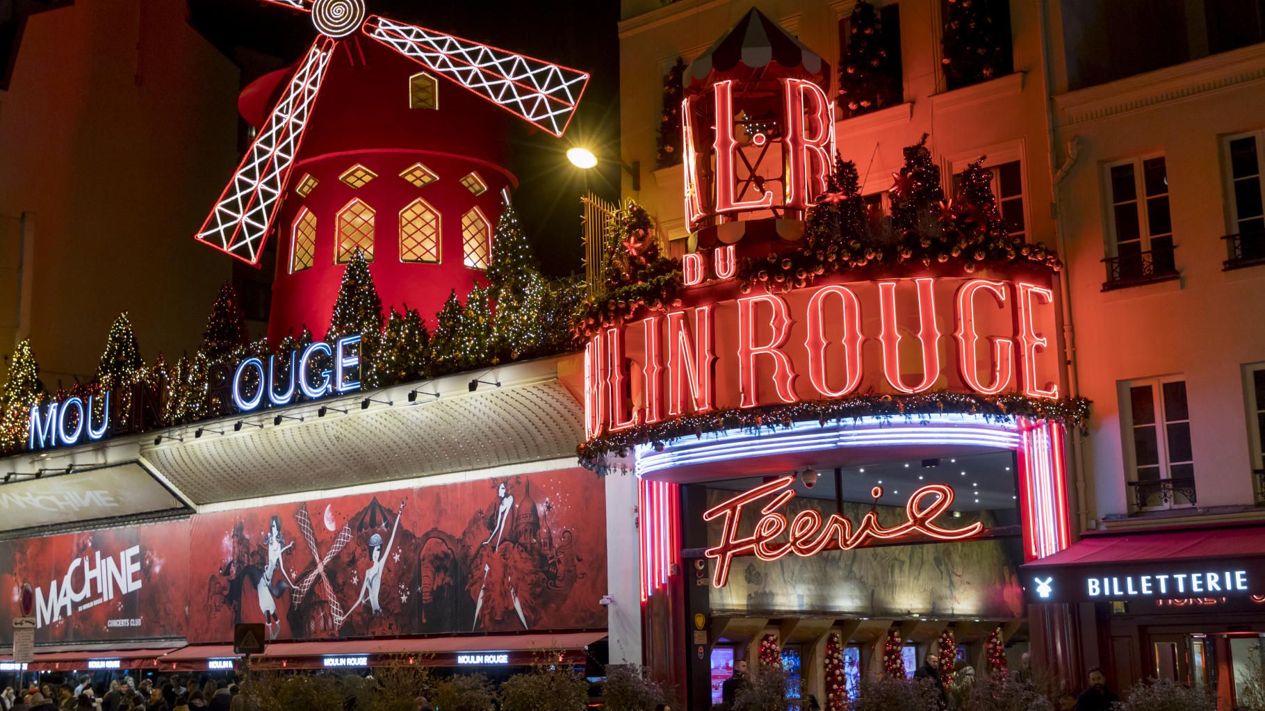 Le Moulin Rouge n’utilisera plus aucun animal dans ses spectacles - Info Le HuffPost