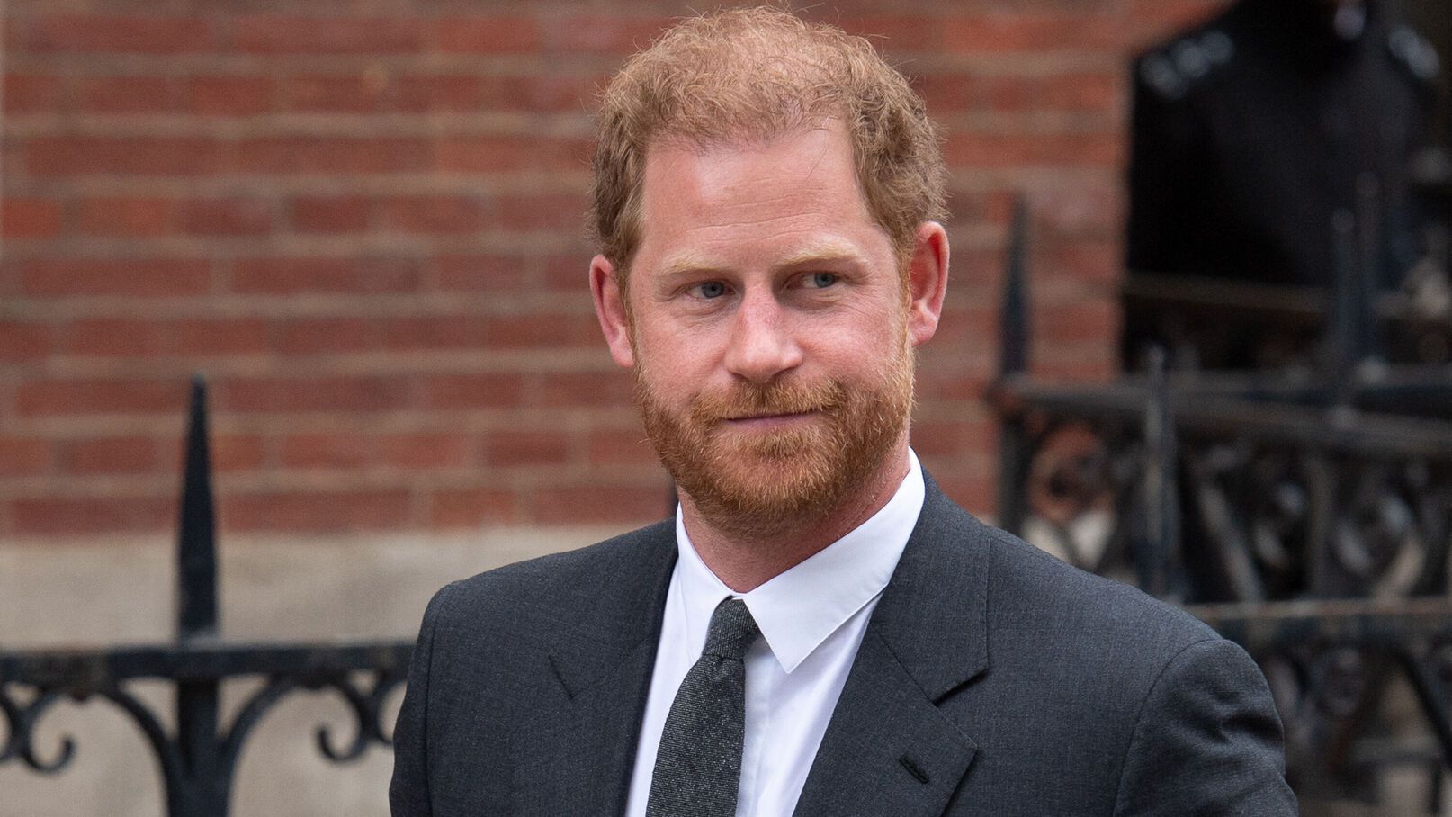 Couronnement de Charles III : le prince Harry disparu des radars ? Ce détail qui sème le doute sur son arrivée