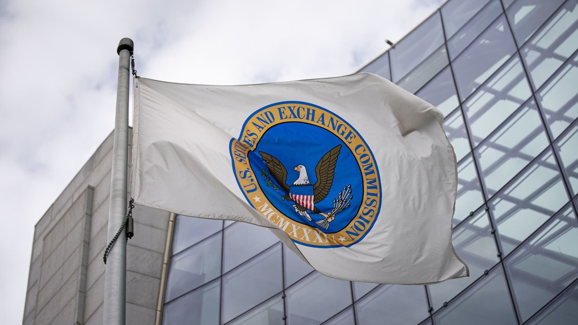 SEC awards whistleblower record $279 million