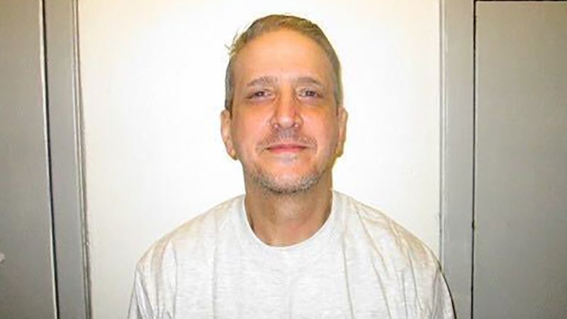 Richard Glossip: Supreme Court halts execution